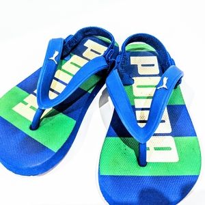 Puma flip flops
